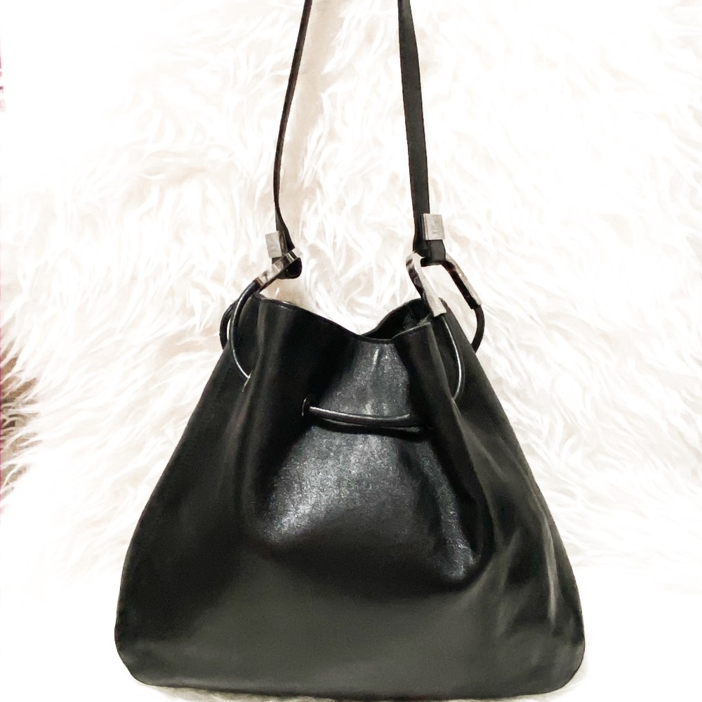 AUTHENTIC GUCCI Leather Small Hobo bag tag code 0116…